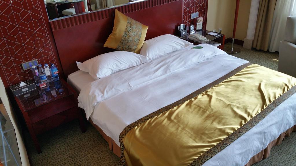 Dalian Jinyuan Hotel Екстериор снимка